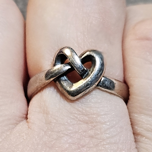 James Avery Retired Sterling Silver Heart Knot Ring - Picture 3 of 4